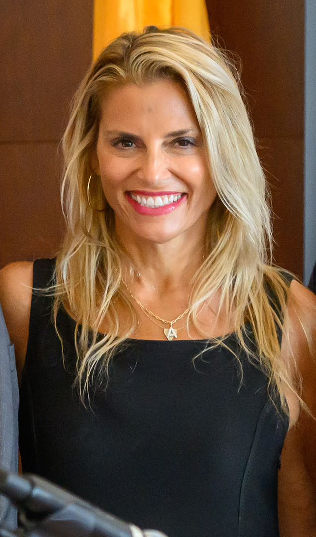 Angela Santomero, B.A. 1990